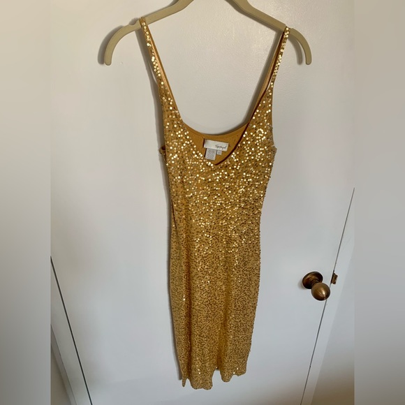 Sexy Gold Sequin Spiegel Bodycon Dress - Picture 2 of 8